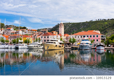 Skradin is a small historic town in Croatia 10913129