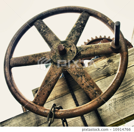 Industrial Wheel Valve With Handle Industrial Wheel Valve With Handle 10914766