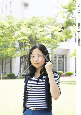 大學生 大學生 10917839