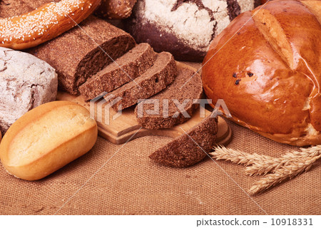 bread 10918331