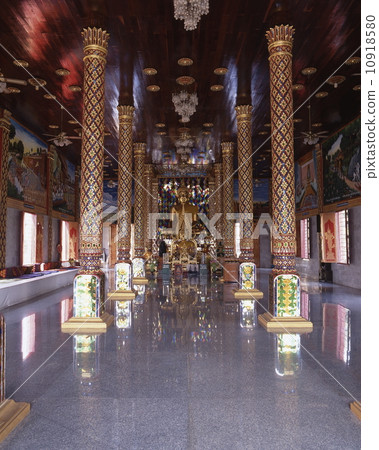 Wat Charm Teey 10918580