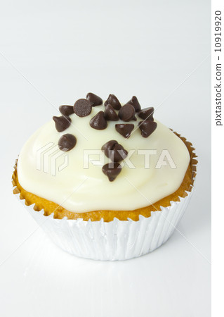 White Choc Cupcake 10919920