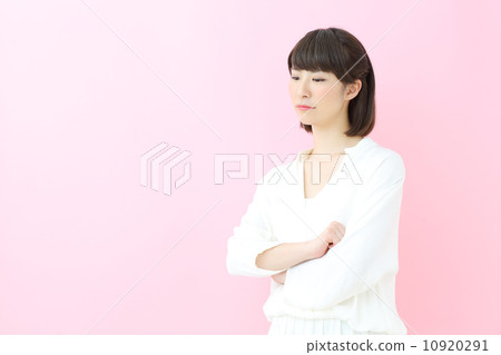 Thinking young lady Thinking young lady 10920291