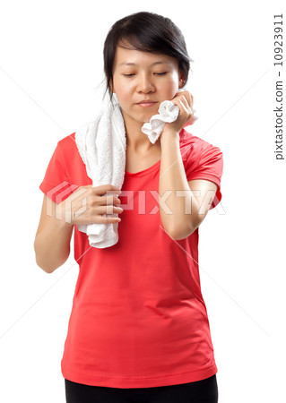 Fitness woman sweating 10923911