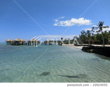 Samoa's water cottage 10924050