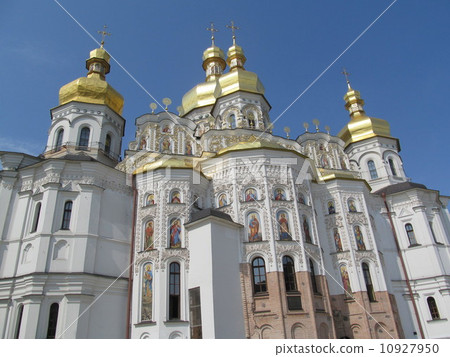 Visiting the city of Ukraine (Uspenski Cathedral in Kiev, Petersburg Abbey) 10927950