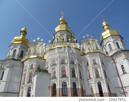 Visiting the city of Ukraine (Uspenski Cathedral in Kiev, Petersburg Abbey) 10927951