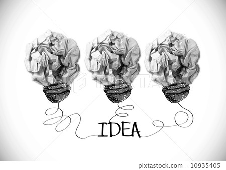 concept crumpled paper light bulb metaphor for good idea 10935405