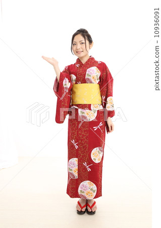 Women in Yukata (information, introduction) 10936091