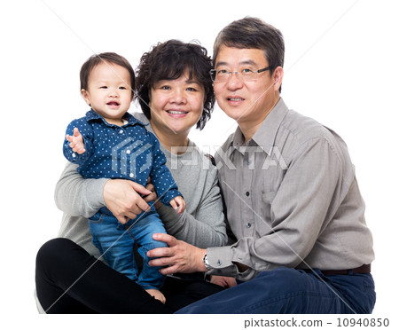 Asia grandparent with thier granddaughter Asia grandparent with thier granddaughter 10940850