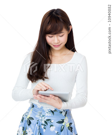 Asia woman using tablet 10940882