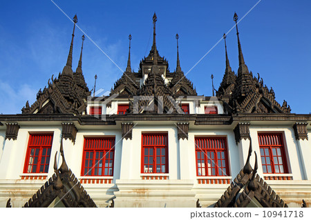 Iron temple Loha Prasat in Wat Ratchanatdaram Worawihan 10941718