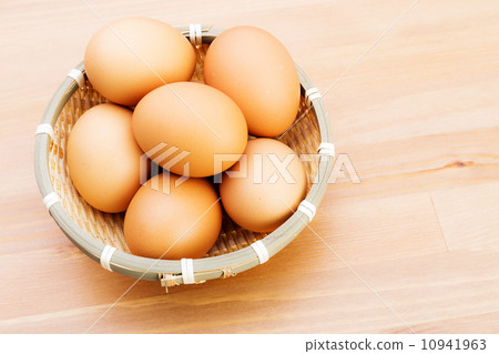 Eggs Eggs 10941963