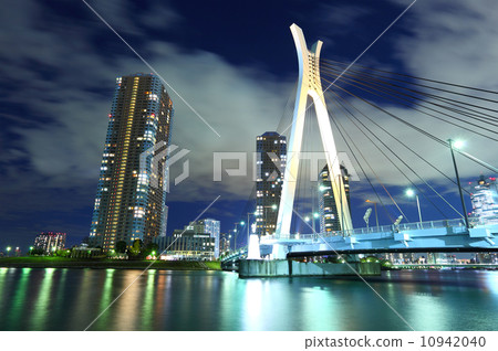 Tsukishima in Japan 10942040