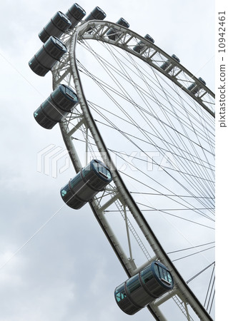 Ferris wheel 10942461