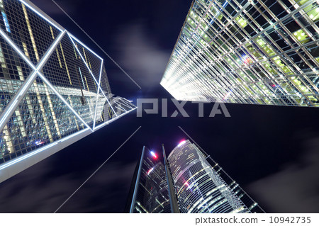 Skyscraper view in Hong Kong at night Skyscraper view in Hong Kong at night 10942735