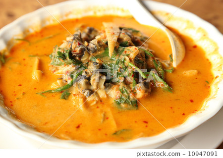 river snail curry Thai food 10947091