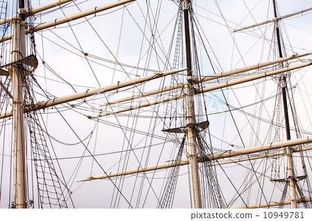 ship mast 10949781