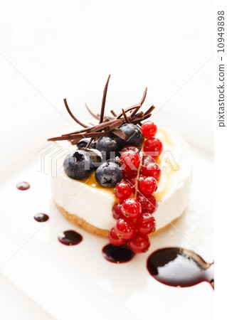cheesecake with berries cheesecake with berries 10949898