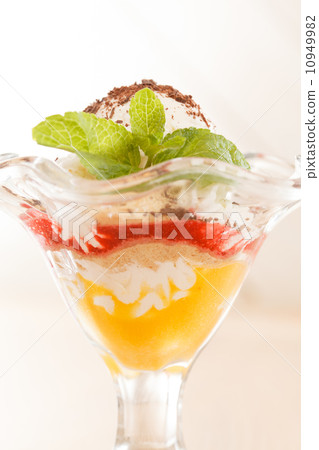 fruit dessert fruit dessert 10949982
