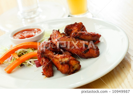buffalo chicken wings with beer buffalo chicken wings with beer 10949987