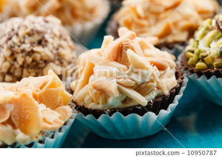 chocolate candy chocolate candy 10950787