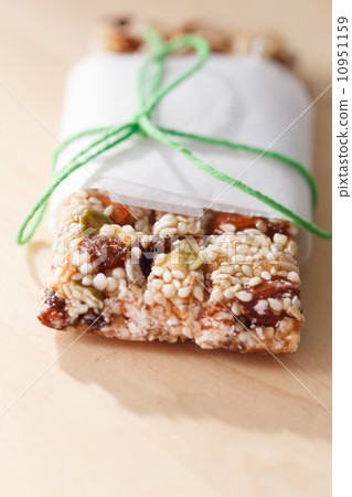 granola bar granola bar 10951159
