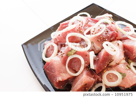 raw pork raw pork 10951975