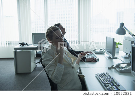 Multi-generation business 10952821