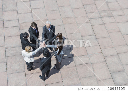 Multi-generation business 10953105