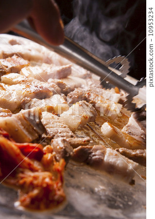 Korean barbecue 10953234