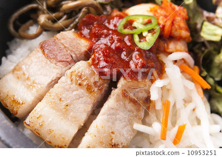 Korean barbecue 10953251