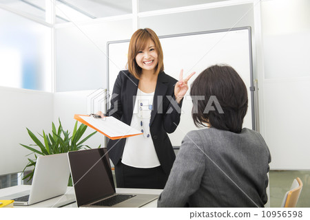 Office image 10956598
