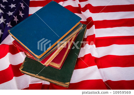 Vintage book on American flag Vintage book on American flag 10959569
