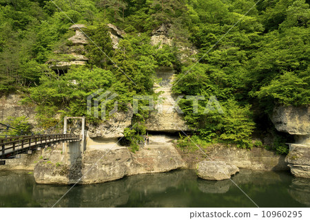 Hanging on the tower in the Minamiaizu district 10960295