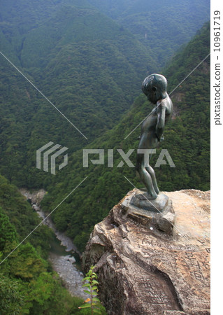 曼尼皮克 10961719