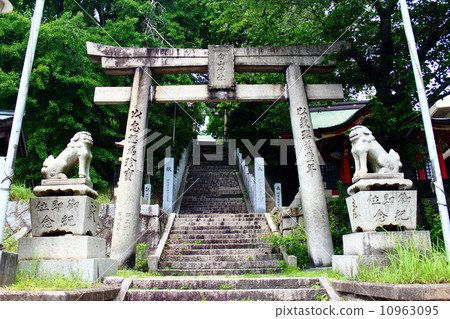 Hakusan Shrine of Wakamatsu 10963095