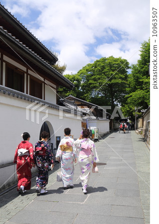 Kyoto Nene no Michi 10963507