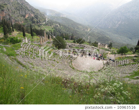 特爾斐古老劇院在希臘 10963516