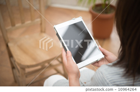平板電腦和女性 平板電腦和女性 10964264