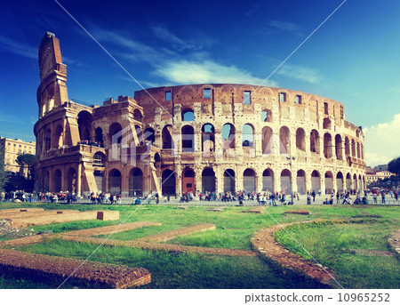 Colosseum in Rome, Italy 10965252