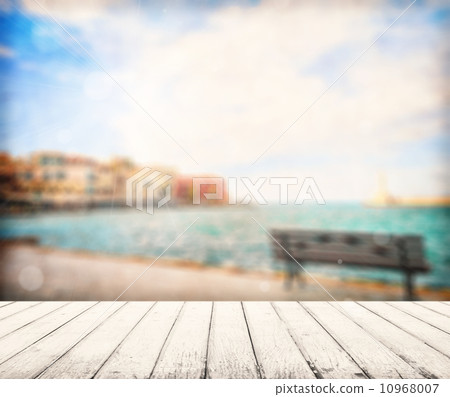 Idyllic seascape Idyllic seascape 10968007