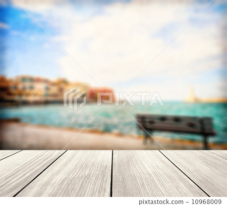 Idyllic seascape 10968009