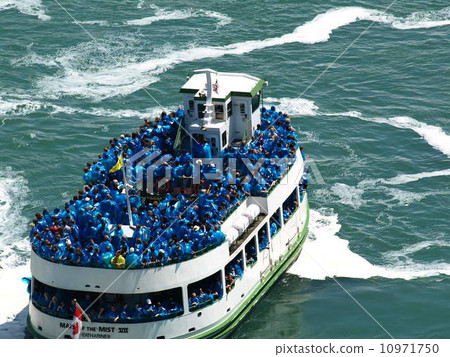 加拿大尼亞加拉瀑布包裝觀光船 加拿大尼亞加拉瀑布包裝觀光船 10971750