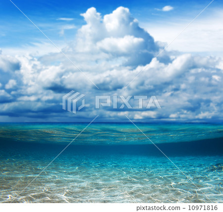 Tropical beach 10971816