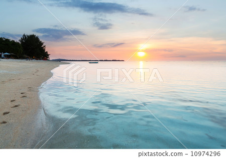 Beach on Gili 10974296