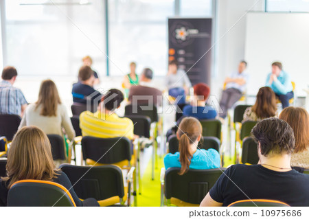 Round table discussion at Business convention. Round table discussion at Business convention. 10975686