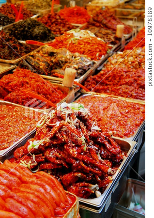 Korea Seoul Broad-Storage Market Kimchiya 10978189