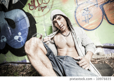 Skateboarder 10978835