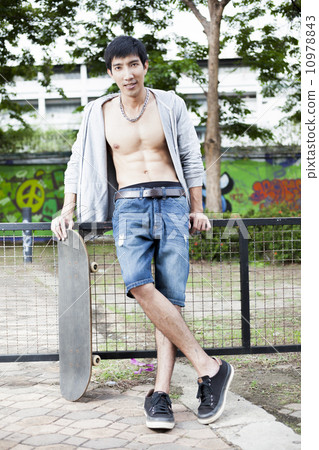 Skateboarder 10978843